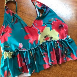 Kortni Jeane bath suit top. XL